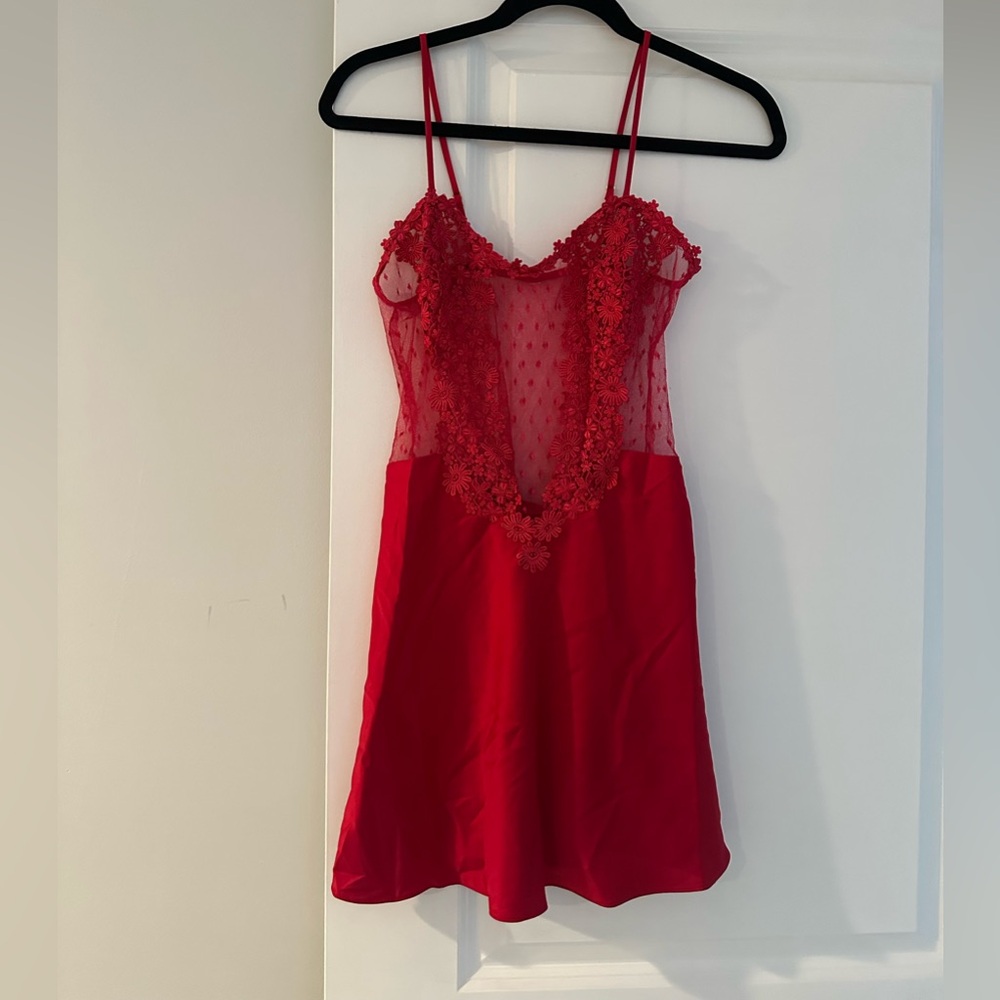 Flora Nikrooz Showstopper Chemise in red